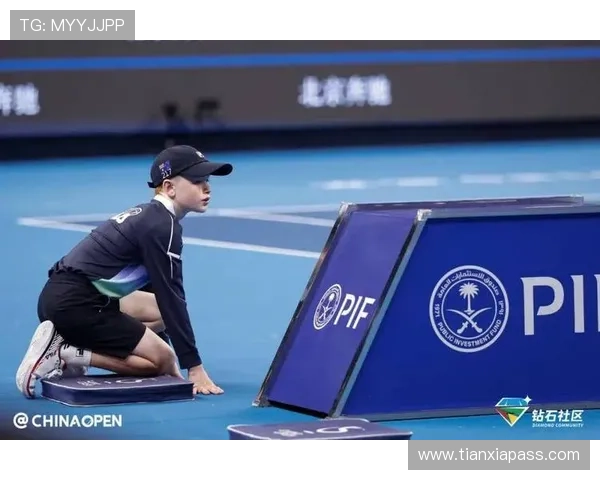 中网赛场球童队伍汇聚多国少年亮相全面展现赛事国际友好风采魅力